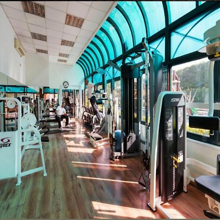 开罗艾尔萨拉姆协和酒店 设施 照片 The gym at the Hong Kong Country Club