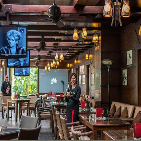 开罗艾尔萨拉姆协和酒店 餐厅 照片 The interior of a restaurant in Vietnam