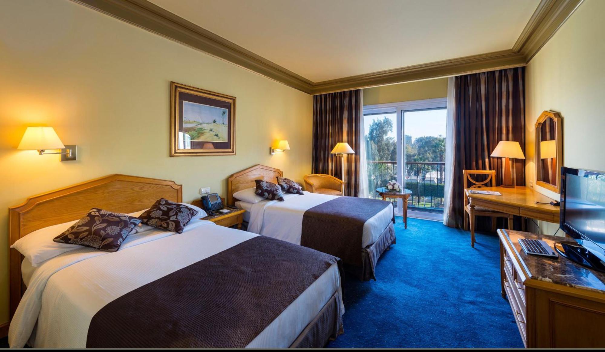 开罗艾尔萨拉姆协和酒店 外观 照片 A room at the Hilton Sharm El Sheikh
